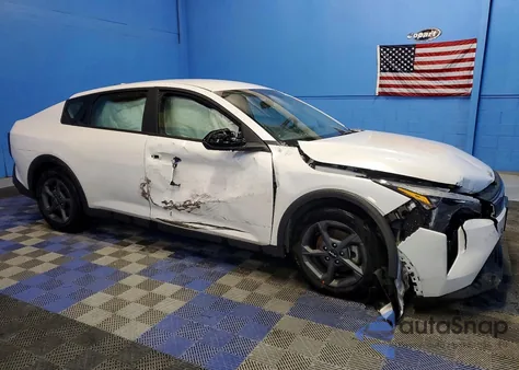 2025 Kia K4 Lx from USA, damaged, VIN 3KPFT4DEXSE093411